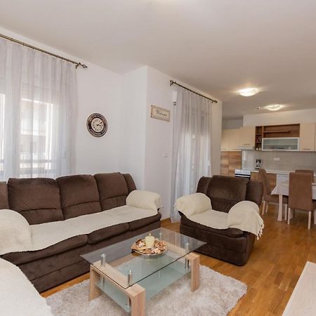 City Compass Apartment 2 Podgorica Esterno foto