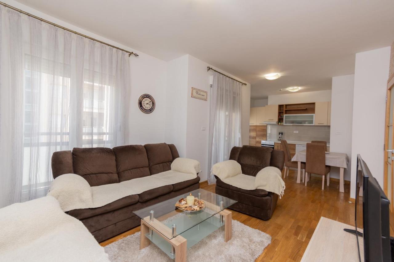 City Compass Apartment 2 Podgorica Esterno foto