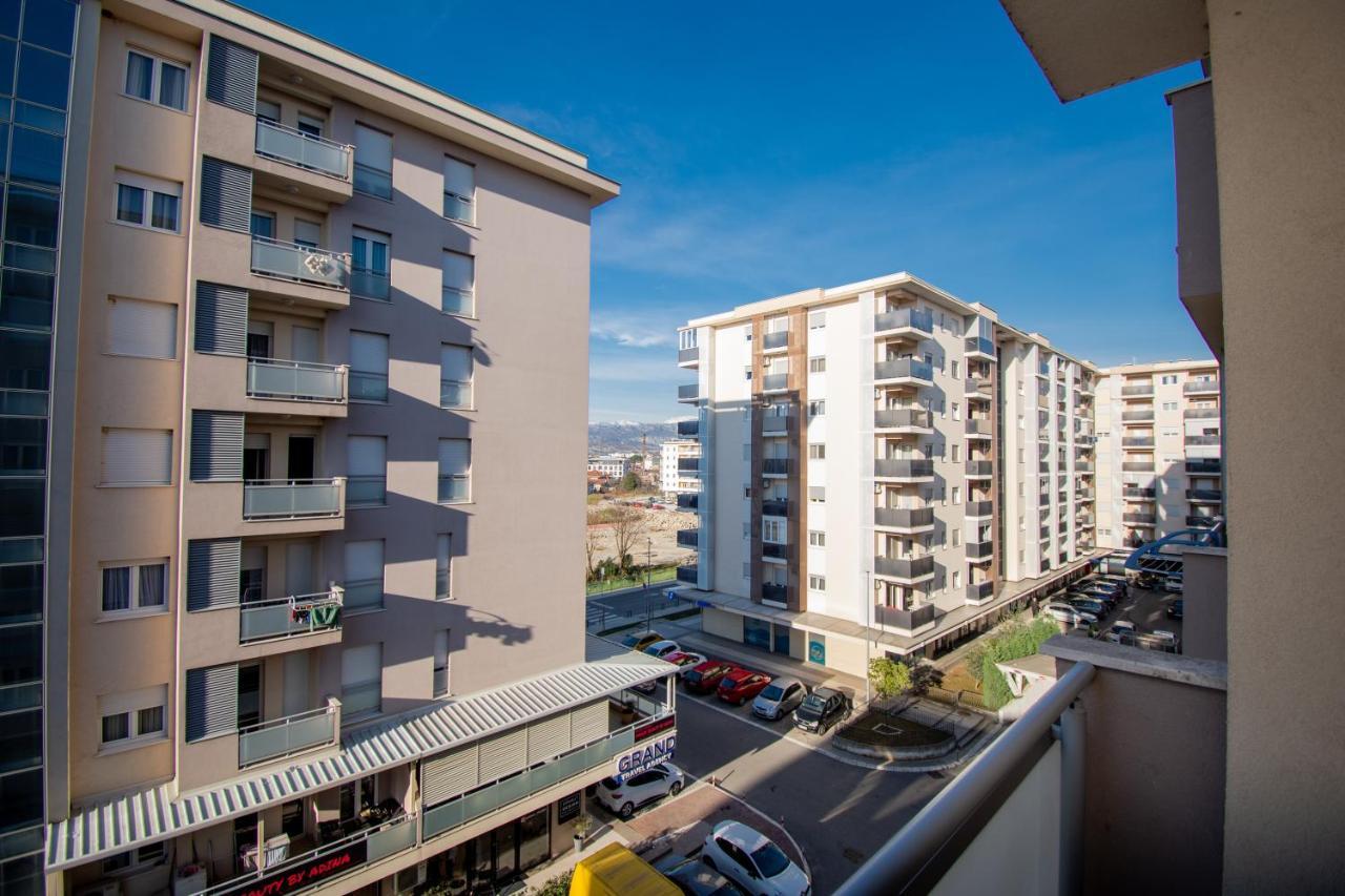 City Compass Apartment 2 Podgorica Esterno foto