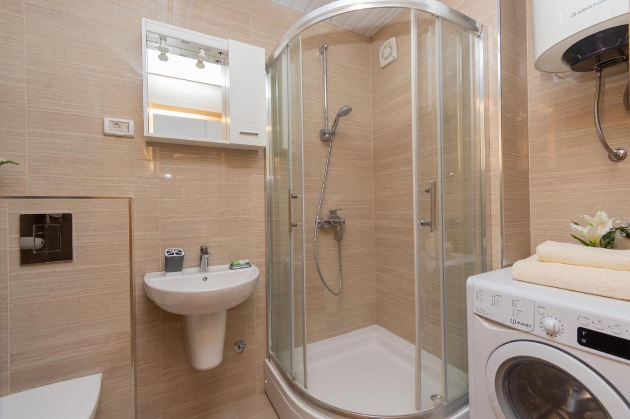 City Compass Apartment 2 Podgorica Esterno foto