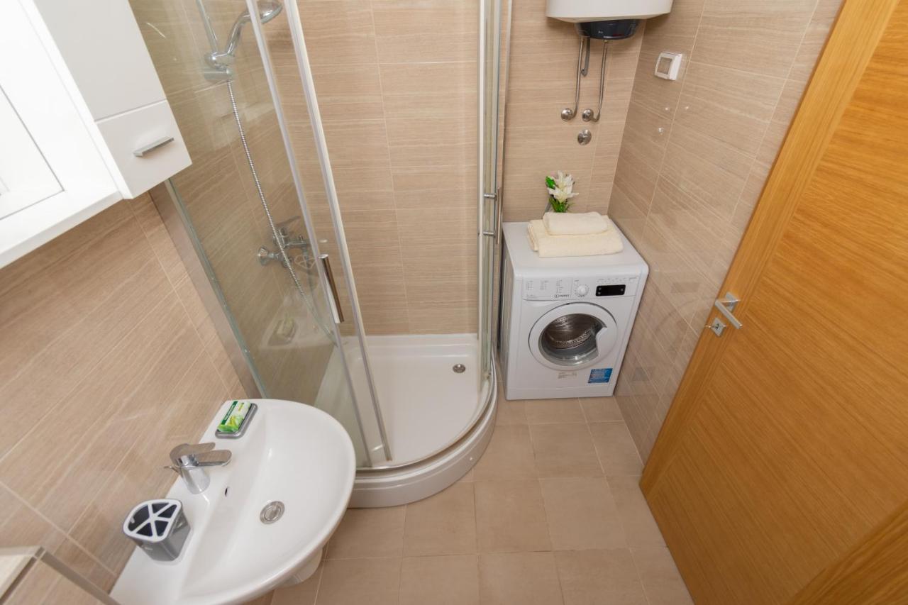 City Compass Apartment 2 Podgorica Esterno foto