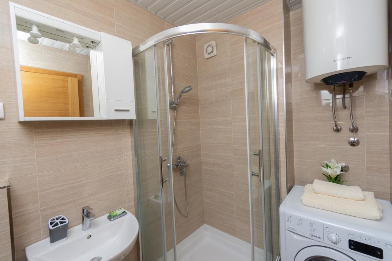 City Compass Apartment 2 Podgorica Esterno foto